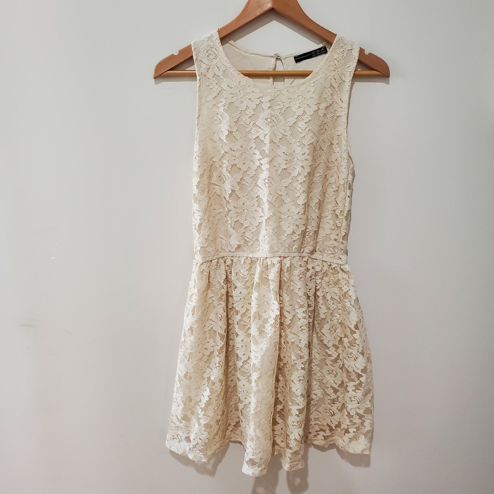 Atmosphere lace dress M
